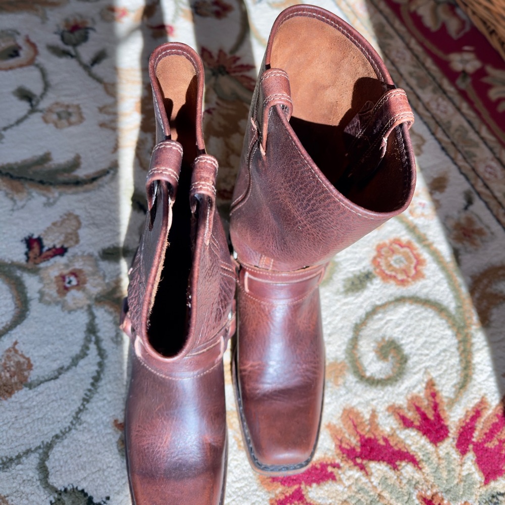 Frye Brown Leather Heeled Boots - Picture 10 of 10